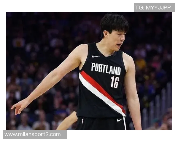 华子巨星表现震撼全场杨瀚森小步迈出中国篮球新篇章 华子巨星表现震撼全场杨瀚森小步迈出中国篮球新篇章